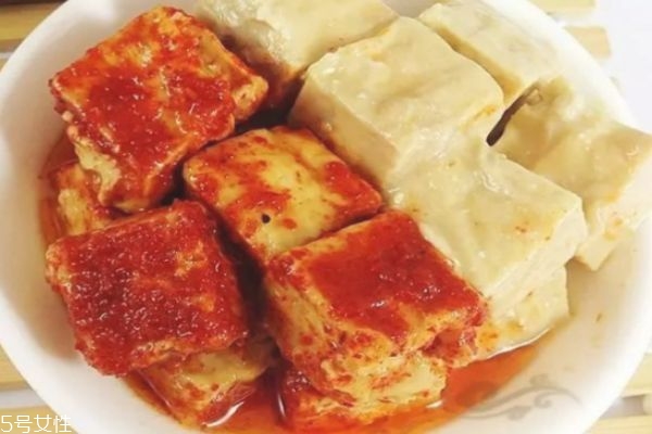 吃腐乳注意事项(经常吃腐乳的人要注意了) 吃腐乳注意事项(经常吃腐乳的人要注意了)