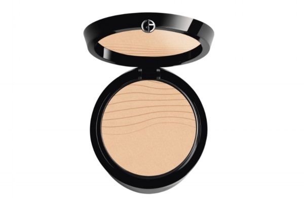 补妆是选择粉饼气垫还是散粉(补妆用气垫还是粉饼还是散粉)