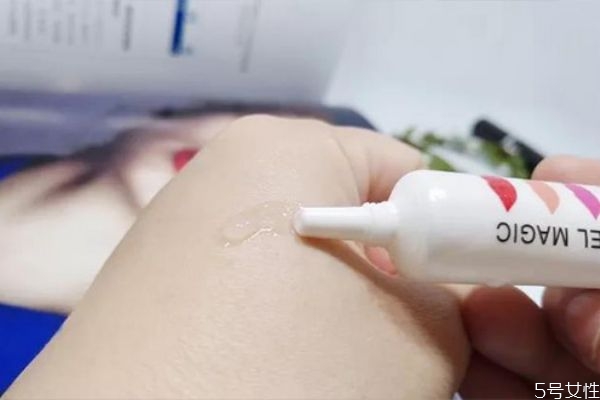 口红雨衣有毒吗(口红雨衣有毒吗 对身体有伤害吗) 口红雨衣有毒吗(口红雨衣有毒吗 对身体有伤害吗)