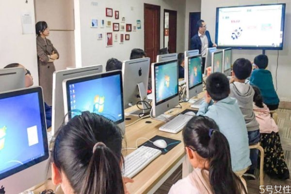 孩子从什么时候开始上辅导班比较好(几年级开始上辅导班好) 孩子从什么时候开始上辅导班比较好(几年级开始上辅导班好)