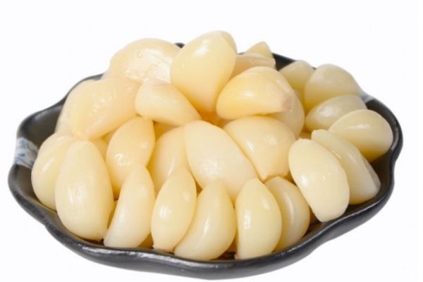 糖醋蒜变绿有毒吗(糖醋蒜变绿有毒吗)