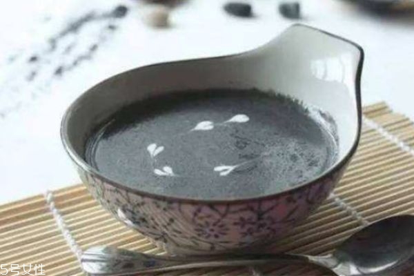 每天吃多少黑芝麻糊不会胖(每天吃黑芝麻糊会长胖吗)