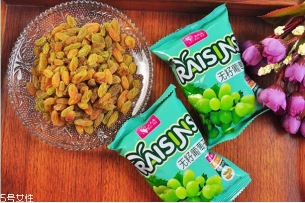 葡萄干怎么吃(葡萄干怎么吃最好)
