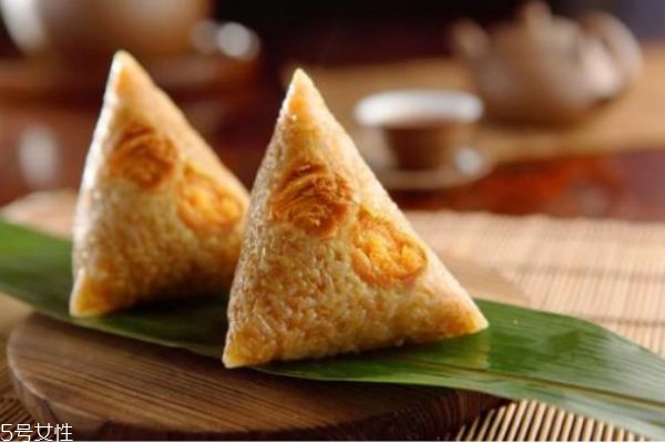 买的粽子怎么蒸熟(买的粽子怎么蒸熟)