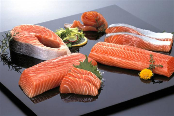 三文鱼可以放多久(冷冻三文鱼可以放多久)