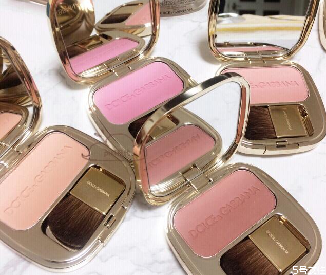 腮红打开后可以用多久(腮红打开后可以用多久)