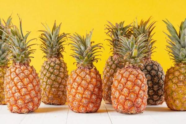 吃凤梨的禁忌(吃凤梨的禁忌需要泡盐水么)