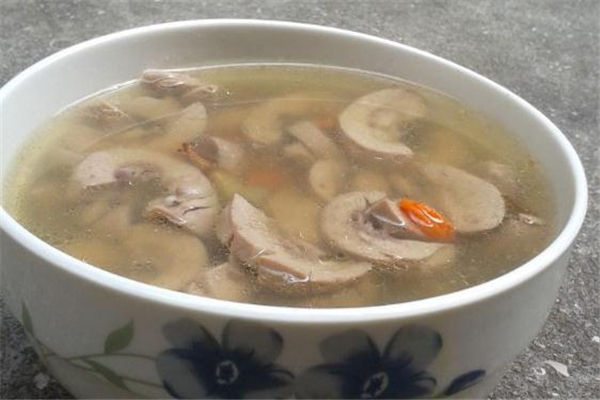 桑葚有点酸了还能吃吗(桑葚有点酸了还能吃吗)