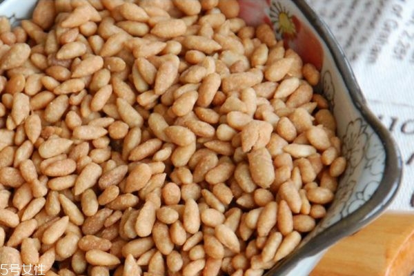 瓜子仁的吃法做法大全(瓜子仁怎么做好吃简单)