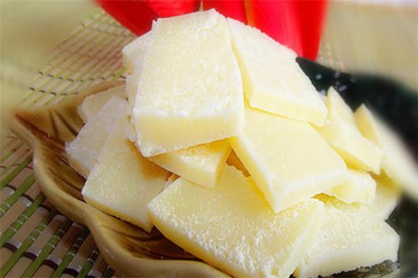 奶豆腐是什么味道(奶豆腐是什么味道的)