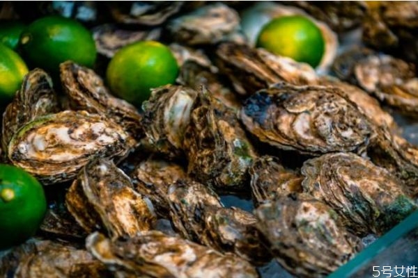 吃生蚝有什么注意事项(吃生蚝注意事项有哪些)