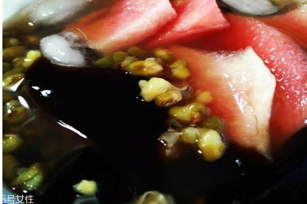 烧仙草是什么(烧仙草是什么做的)