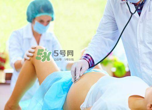 素颜霜能用水洗掉吗(素颜霜能用水洗掉吗)