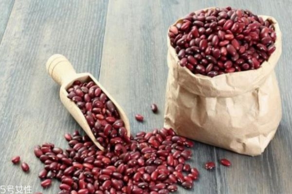 红豆薏仁的作用(薏米和红豆的功效)
