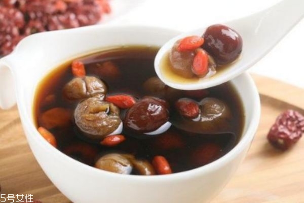 红豆薏仁水的功效(红豆薏仁水真的可以减肥吗) 红豆薏仁水的功效(红豆薏仁水真的可以减肥吗)