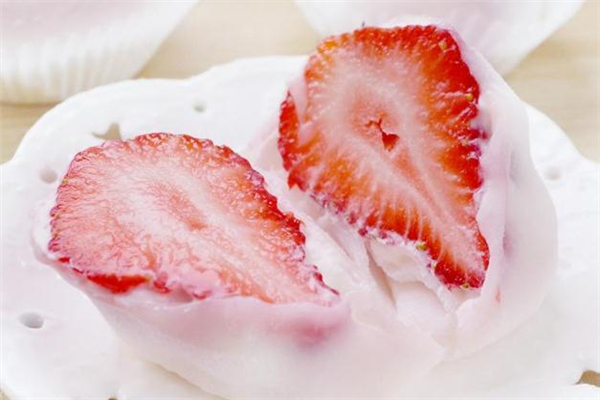 草莓雪媚娘的配方(草莓雪媚娘的做法)