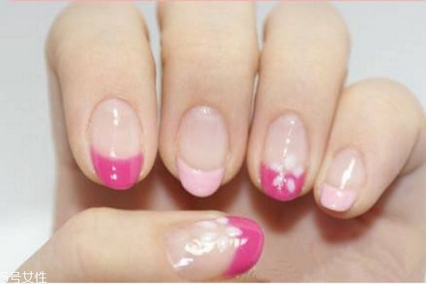 法式碎花美甲(美甲 法式)