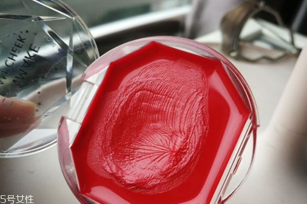 Canmake唇颊两用膏状腮红好用吗(canmake腮红怎么用)