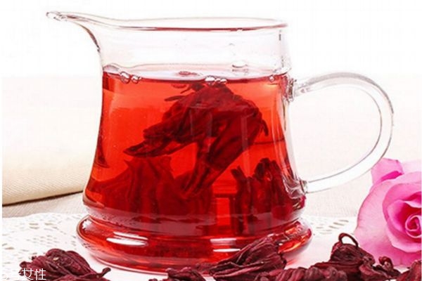 洛神花茶可以天天喝吗(玫瑰洛神花茶可以天天喝吗)