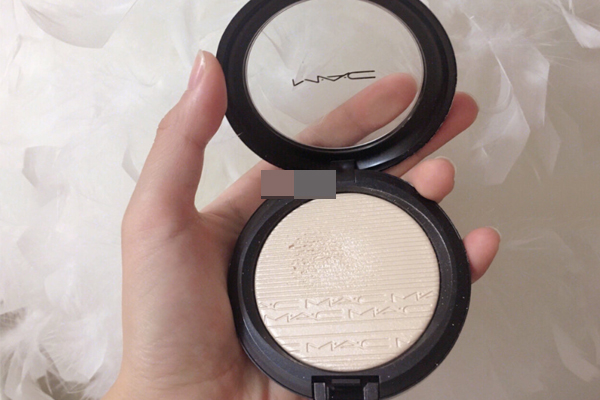 mac生姜高光缺点(mac生姜高光好用么)