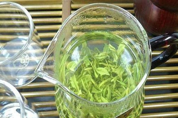 崂山绿茶的外形和价格(崂山绿茶价格表和图片)