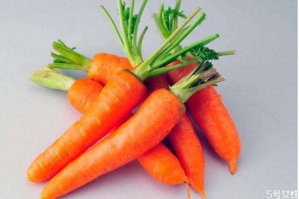 胡萝卜虽好但也要控制量(胡萝卜过量)