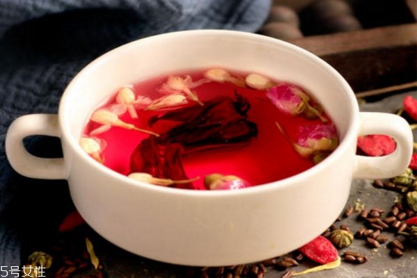 这4类人不宜喝玫瑰花茶(哪些人不宜喝玫瑰花茶) 这4类人不宜喝玫瑰花茶(哪些人不宜喝玫瑰花茶)