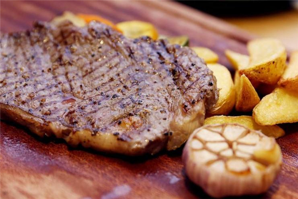 肉眼牛排怎么挑选(肉眼牛排怎么挑选)