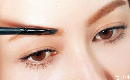 只画眉毛需要卸妆吗(只画眉毛需要卸妆吗)