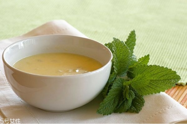 家常汤有什么优点(什么家常汤好吃又好做) 家常汤有什么优点(什么家常汤好吃又好做)