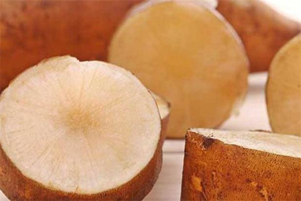 冬季手脚冰冷吃什么(冬天手脚冰凉吃什么好) 冬季手脚冰冷吃什么(冬天手脚冰凉吃什么好)