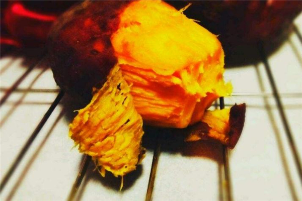 烤红薯在家怎么做(怎样烤地瓜)