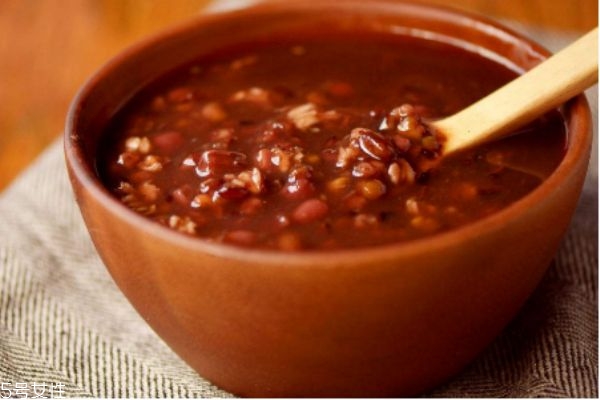 冬季5款养生食谱(冬日养生食谱)