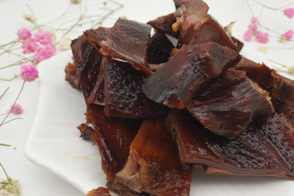 酱板鸭的营养价值(酱板鸭的营养价值是什么)