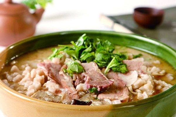 羊肉泡馍做法(羊肉泡馍的馍的正宗做法)