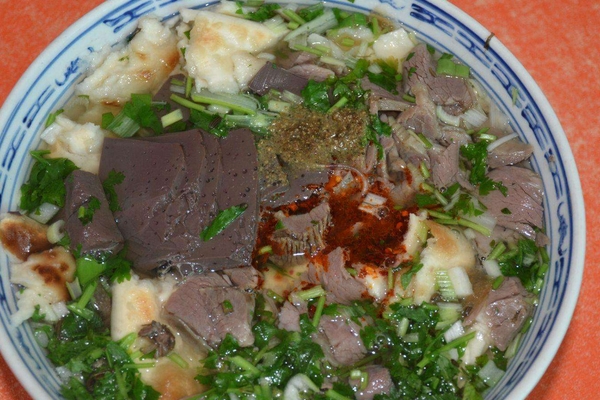 羊肉泡馍的吃法(羊肉泡馍的做法) 羊肉泡馍的吃法(羊肉泡馍的做法)