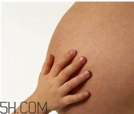 孕妇可以烧香吗(孕妇可以烧香吗?烧香对孕妇有影响吗)