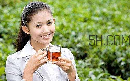 秋季女人应该如何养生(秋季怎样养生)
