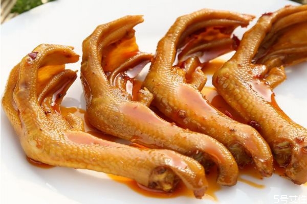 卤鸭掌的水还可以用吗(如何卤鸭掌)