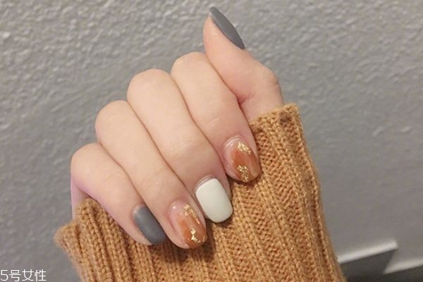 金箔美甲款式推荐(金箔美甲图片)