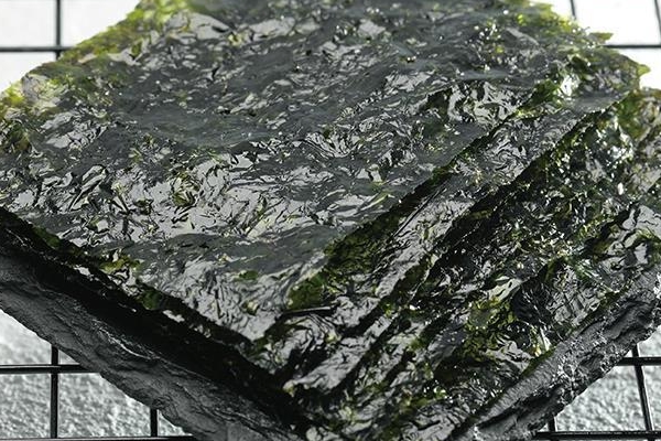 海苔有什么营养(海苔有什么营养和好处)