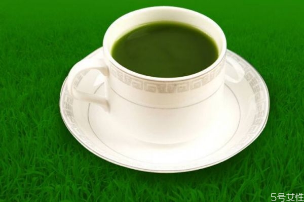 大麦青汁怎么喝减肥效果好(大麦青汁怎么喝减肥最有效)