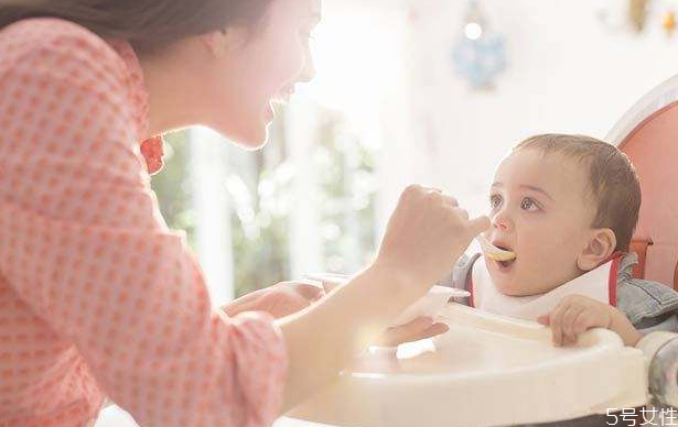 胎带绕颈对胎儿有危害吗(胎儿绕颈会有什么影响)