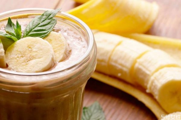 减肥期间吃香蕉的注意(减肥期间能吃香蕉不)