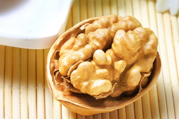 吃核桃的注意事项(吃核桃的注意事项)
