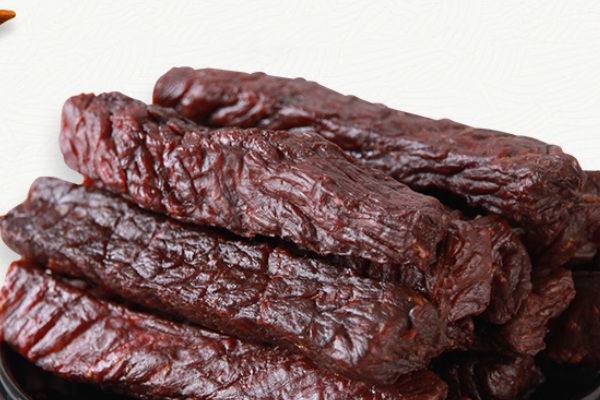 牛肉干吃多了会上火吗(牛肉干吃多了会上火吗?)