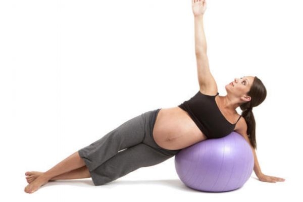 孕晚期时候什么瑜伽(孕晚期瑜伽什么时候做最好)