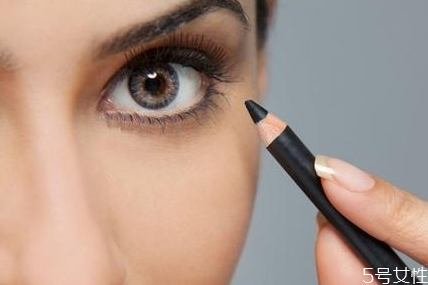 可以用乳液解决眼线液笔变干的问题吗(眼线液笔干了怎么办呀) 可以用乳液解决眼线液笔变干的问题吗(眼线液笔干了怎么办呀)