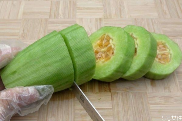 羊角蜜甜瓜多少钱一斤(羊角蜜多少钱一斤) 羊角蜜甜瓜多少钱一斤(羊角蜜多少钱一斤)