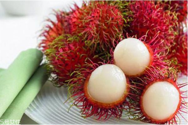 剥红毛丹不要用指甲去抠(红毛丹怎么剥皮)